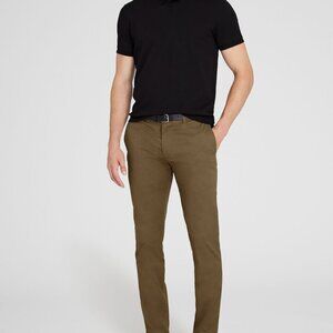 Club Monaco Connor Modern Slim Pant in Oxblood/Maroon